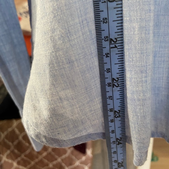 Guess women’s shirt . - Picture 6 of 7